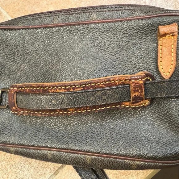 LOUIS VUITTON MONO Marly
Bandoulière Crossbody AUTHENTIC VINTAGE Luxury Purse - Picture 8 of 17